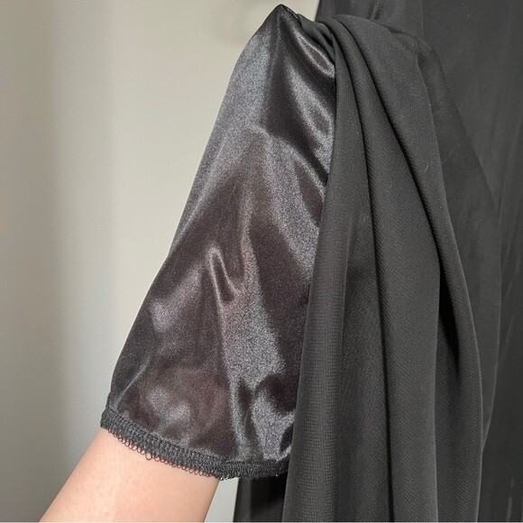 OASAP Black Chiffon Spaghetti Strap V-Neck Slit Sheer Panel Maxi A-Line Dress - Picture 6 of 9